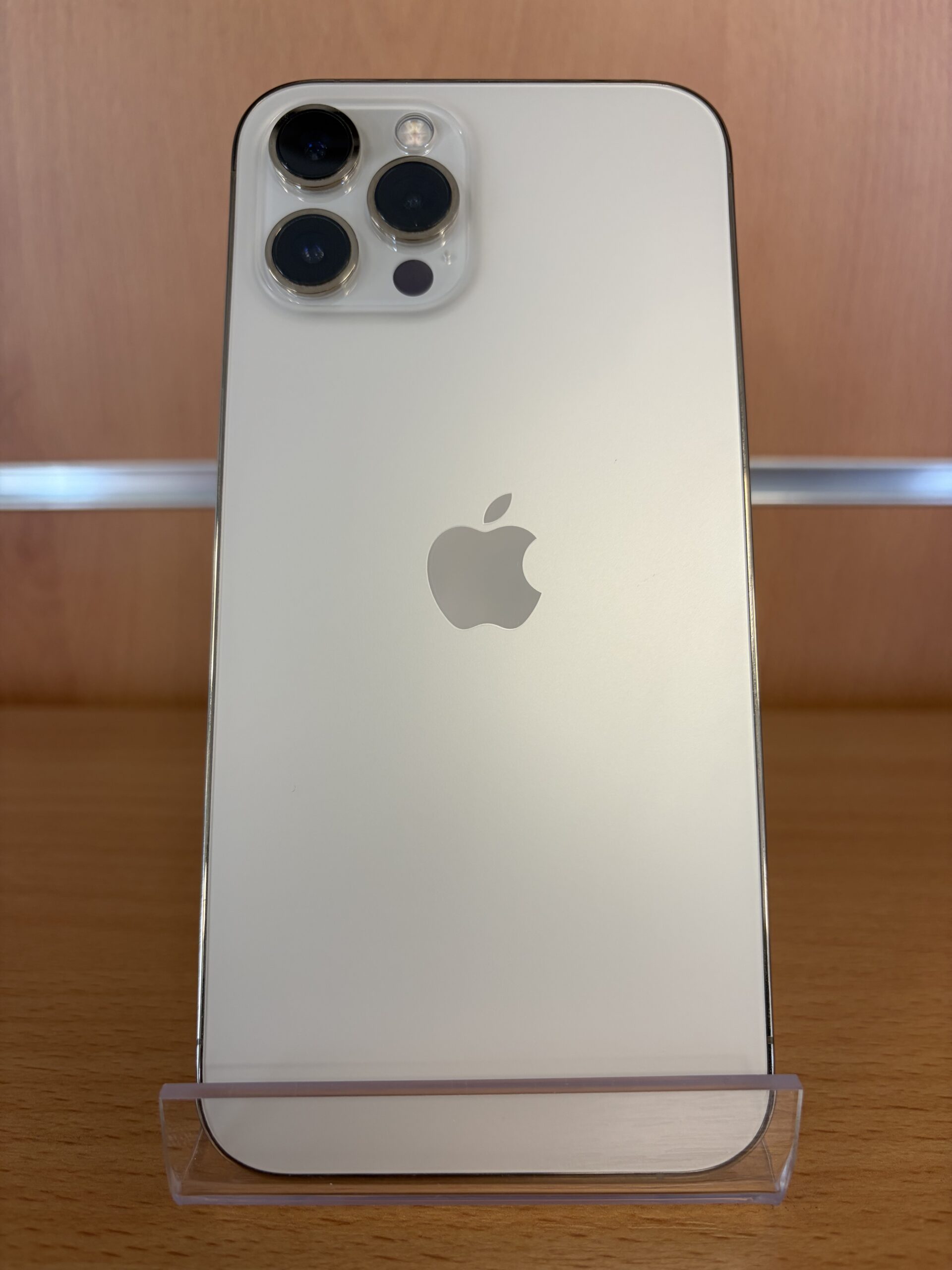 Apple iPhone 12 Pro Max 128 Go 5G reconditionné en France très bon état